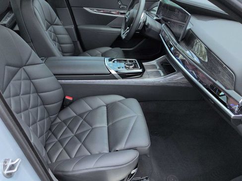 New 2025 BMW 740i xDrive AWD/4WD image 24