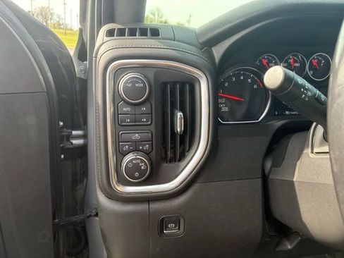 Used 2021 Chevrolet Silverado 1500 LT w/ Z71 Off-Road Package image 11