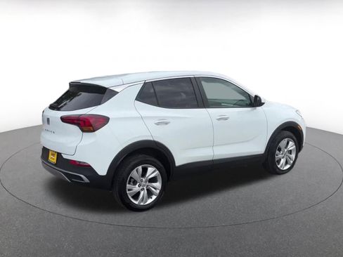 Used 2025 Buick Encore GX Preferred AWD/4WD image 15