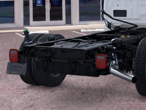 New 2026 Ford F450 XL w/ XL Chrome Package RWD image 22