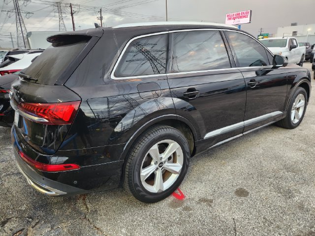 Used 2023 Audi Q7 2.0T Premium Plus w/ Premium Plus Package AWD/4WD image 5