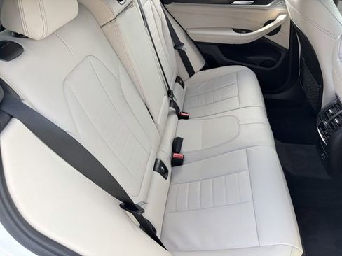 Used 2021 BMW X4 xDrive30i w/ M Sport Package AWD/4WD image 22