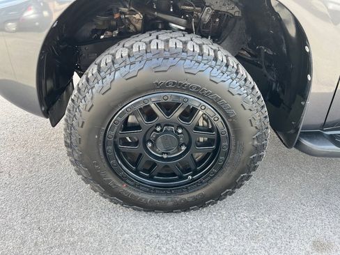 Used 2014 Toyota Sequoia SR5 image 46