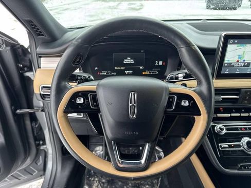 Used 2022 Lincoln Corsair Reserve w/ Equipment Group 201A image 27