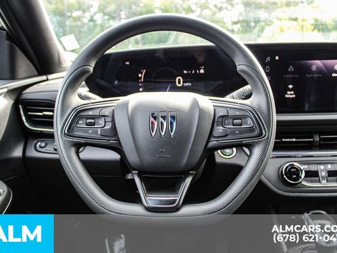 Used 2025 Buick Envista Preferred FWD image 24