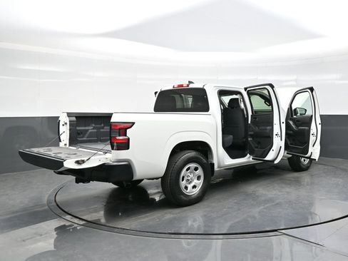Used 2023 Nissan Frontier S w/ Tow Package AWD/4WD image 42
