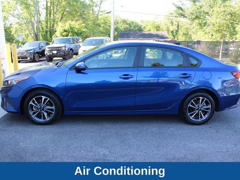 Used 2024 Kia Forte LXS w/ LXS Technology Package FWD image 12