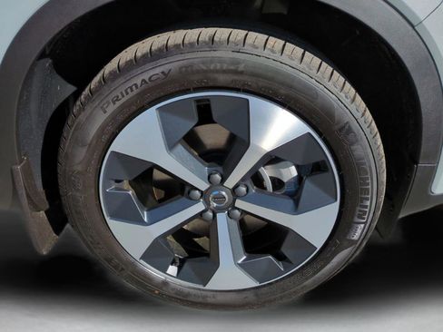 New 2025 Volvo XC40 B5 Core w/ Protection Package Premier image 28