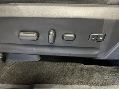Used 2016 Ford Expedition Limited w/ Equipment Group 301A AWD/4WD image 13