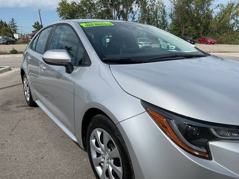 Used 2021 Toyota Corolla LE FWD image 11