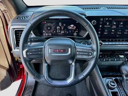 Used 2024 GMC Canyon Elevation w/ Elevation Premium Package AWD/4WD image 13