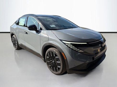 New 2026 Nissan Leaf Platinum+ image 1