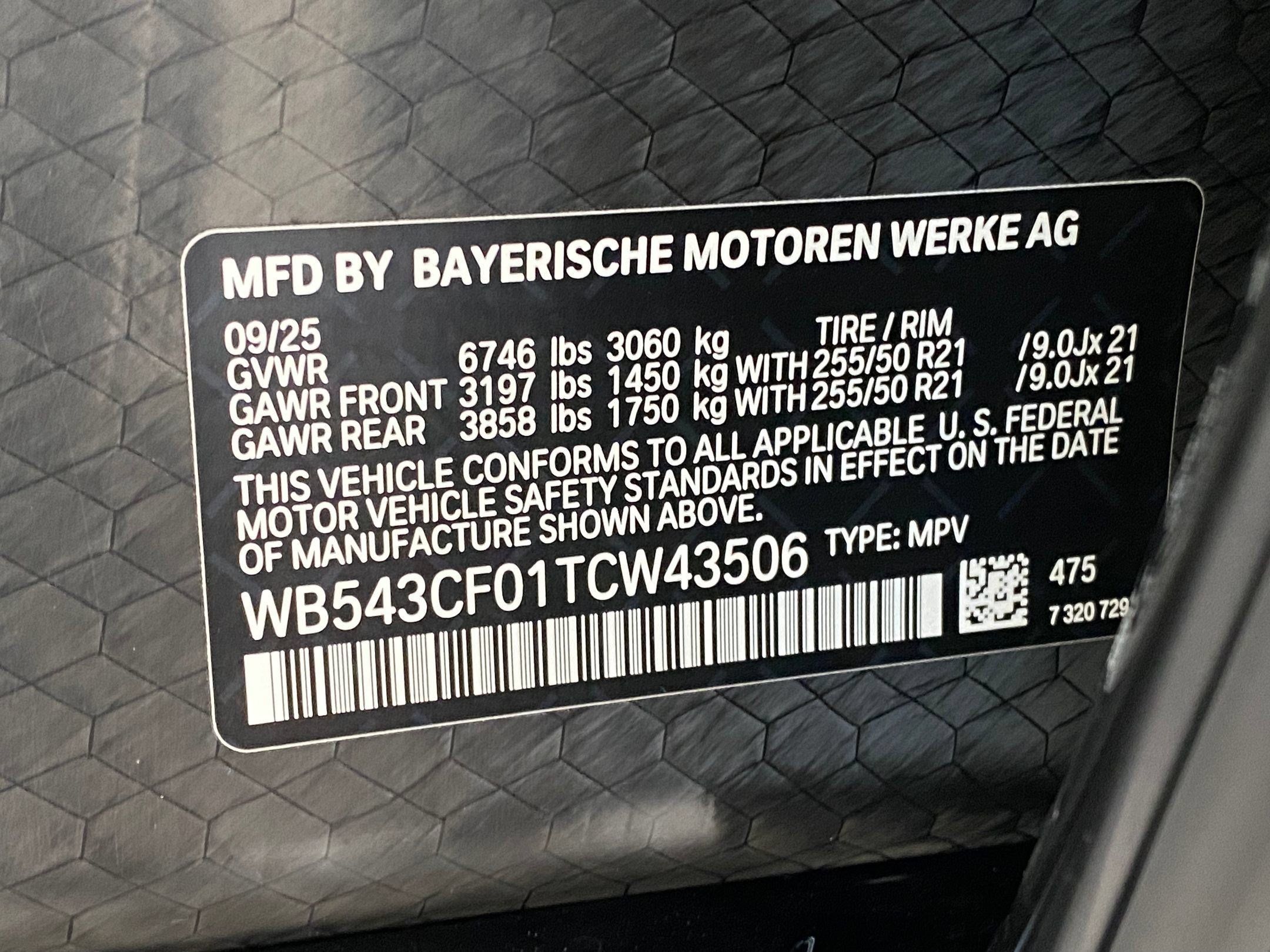 Used 2026 BMW iX xDrive45 AWD/4WD image 25