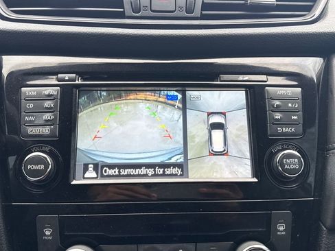 Used 2017 Nissan Rogue SL w/ SL Premium Package image 24