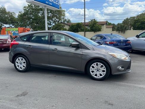 Used 2012 Ford Focus SE FWD image 13
