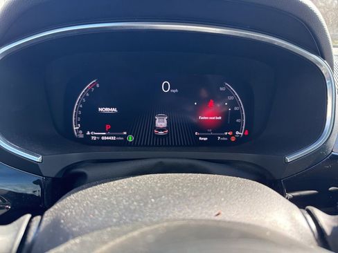 Used 2023 Acura MDX FWD image 23