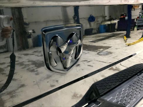 Used 2015 RAM 2500 Laramie w/ Black Appearance Group image 31