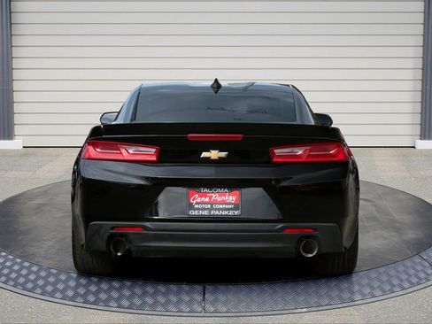 Used 2016 Chevrolet Camaro LT w/ Technology Package image 6