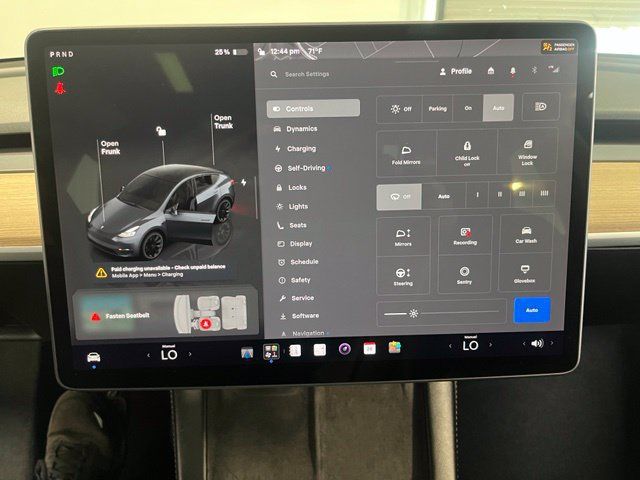 Used 2023 Tesla Model Y Long Range AWD/4WD image 29