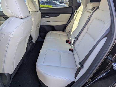 Used 2025 Nissan Murano SL AWD/4WD image 8