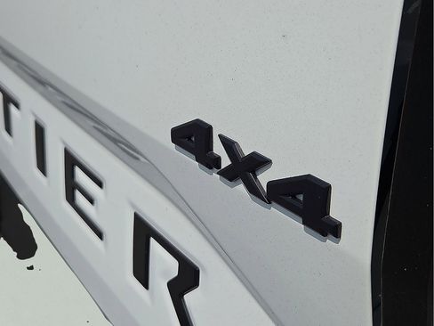 New 2026 Nissan Frontier SV w/ Tow Package image 8