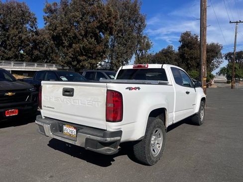 Used 2021 Chevrolet Colorado W/T w/ WT Convenience Package image 3