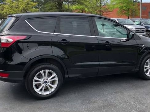 Used 2017 Ford Escape SE AWD/4WD image 7