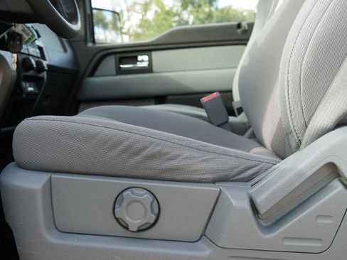 Used 2013 Ford F150 XLT RWD image 18