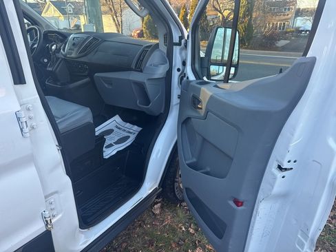 Used 2017 Ford Transit 150 XL image 22
