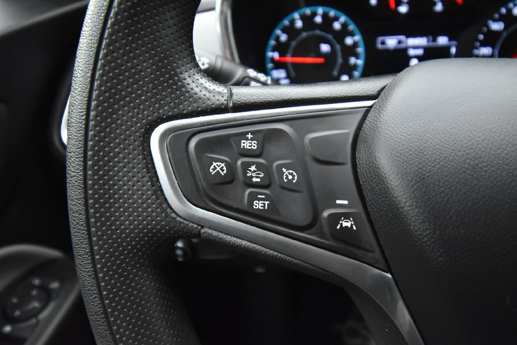 Used 2023 Chevrolet Equinox LS w/ Driver Confidence II Package AWD/4WD image 29