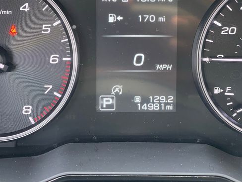 Used 2024 Subaru Outback Premium image 11