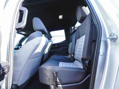 Used 2025 Toyota Tacoma TRD Off-Road image 33