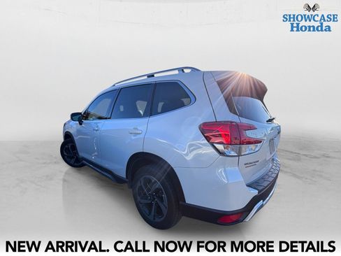 Used 2022 Subaru Forester Touring AWD/4WD image 4