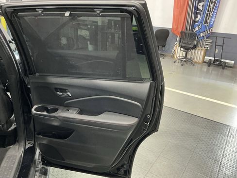 Used 2021 Honda Pilot Black Edition image 25