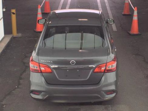 Used 2017 Nissan Sentra S image 5