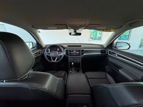 Used 2021 Volkswagen Atlas SE image 28