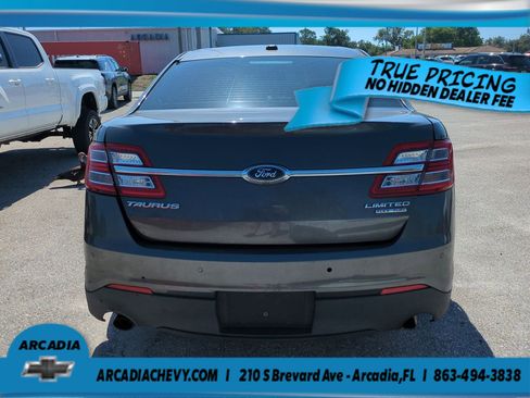 Used 2015 Ford Taurus SEL FWD image 5