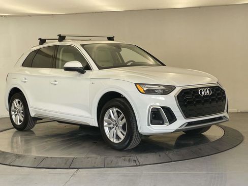 Certified 2023 Audi Q5 2.0T Premium w/ Convenience Package AWD/4WD image 9