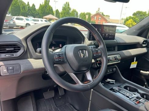 Used 2026 Honda Passport TrailSport image 17