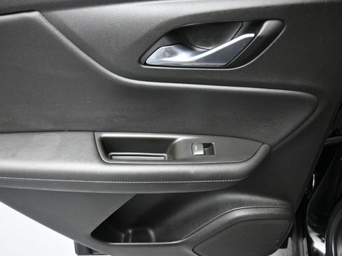 Used 2020 Chevrolet Blazer LT image 28