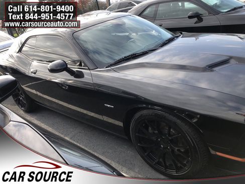 Used 2015 Dodge Challenger R/T w/ Quick Order Package 22B R/T image 4