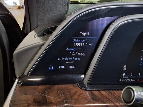 Used 2021 Cadillac Escalade Sport Platinum w/ LPO, ONYX Package image 13