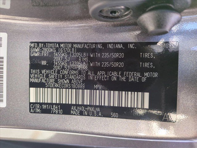 Used 2024 Toyota Sienna Platinum FWD image 29