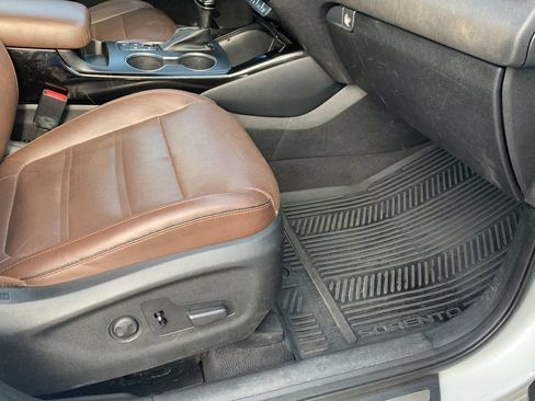 Used 2019 Kia Sorento SX w/ SX Touring Package FWD image 35