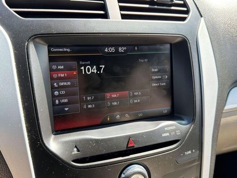 Used 2014 Ford Explorer XLT w/ Equipment Group 202A image 23