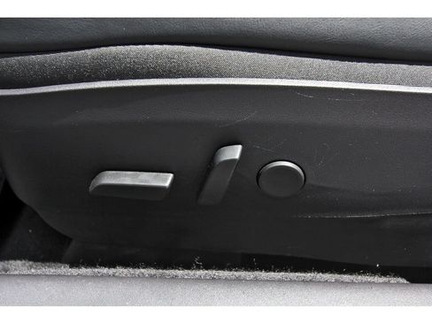 Used 2020 Tesla Model 3 Standard Range RWD image 29