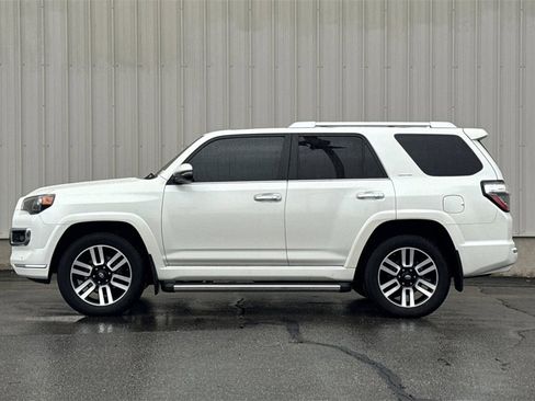Used 2021 Toyota 4Runner Limited image 8