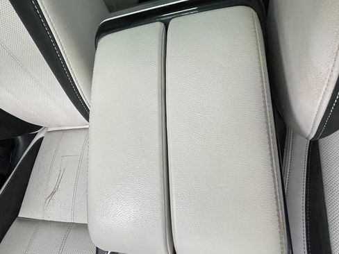 Used 2019 Land Rover Range Rover Velar S AWD/4WD image 21
