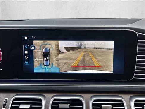 New 2026 Mercedes-Benz GLS 450 4MATIC image 14