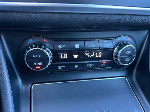 Used 2018 Mercedes-Benz CLA 250 image 28